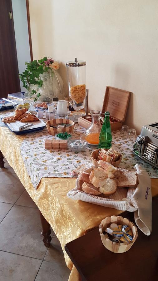 艾日特日斯莫广场酒店 Rivalta di Brentino 外观 照片